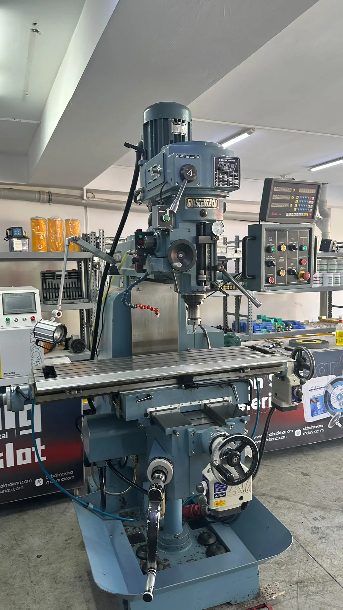 Mastertech MT-5V - Servo Powered - Image 3 | WorldMach.com